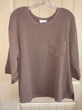 ANDREE BY UNIT Ribbed Taupe Brown Pocket Top